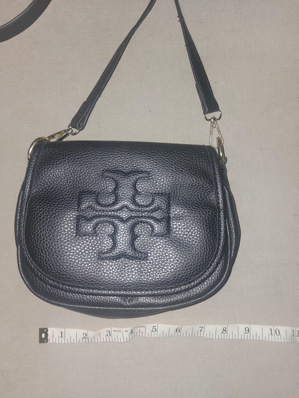 Tory Burch Black Pebbled Logo Flap Crossbody - Picture 2 of 4